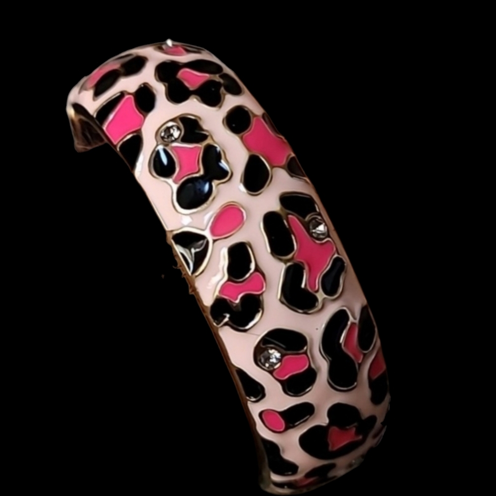 🐆Betsey Leopard / Cheetah Print Red & Black Sparkly Hinged Bangle Bracelet-NWOT